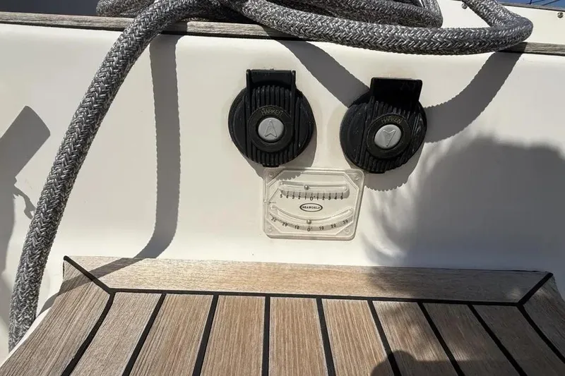  Yacht Photos Pics Deck of 2009 Franchini 63 S yacht with rope and fittings.