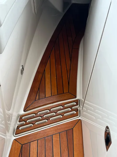 Cosmic Frontier Yacht Photos Pics 