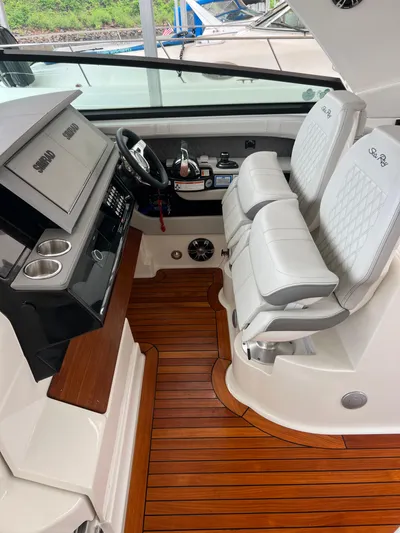 Cosmic Frontier Yacht Photos Pics 