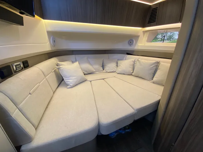 Cosmic Frontier Yacht Photos Pics 