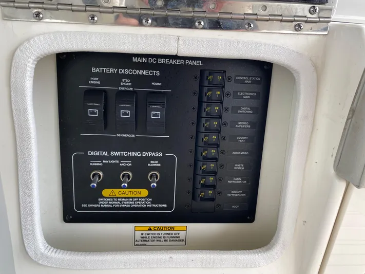 Cosmic Frontier Yacht Photos Pics 