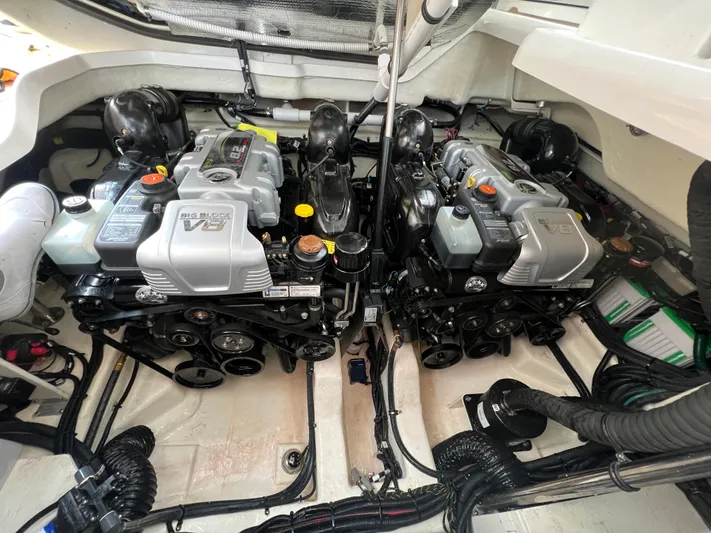 Cosmic Frontier Yacht Photos Pics 