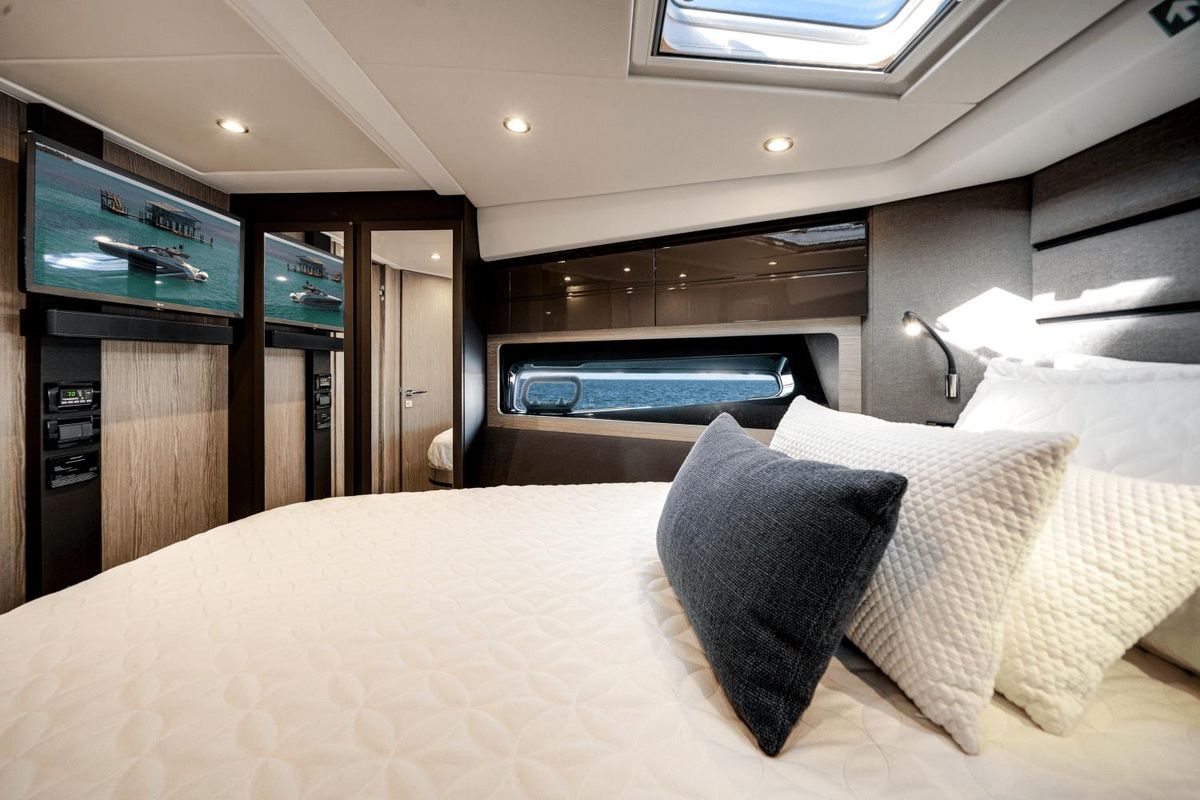 2024 Azimut 45 