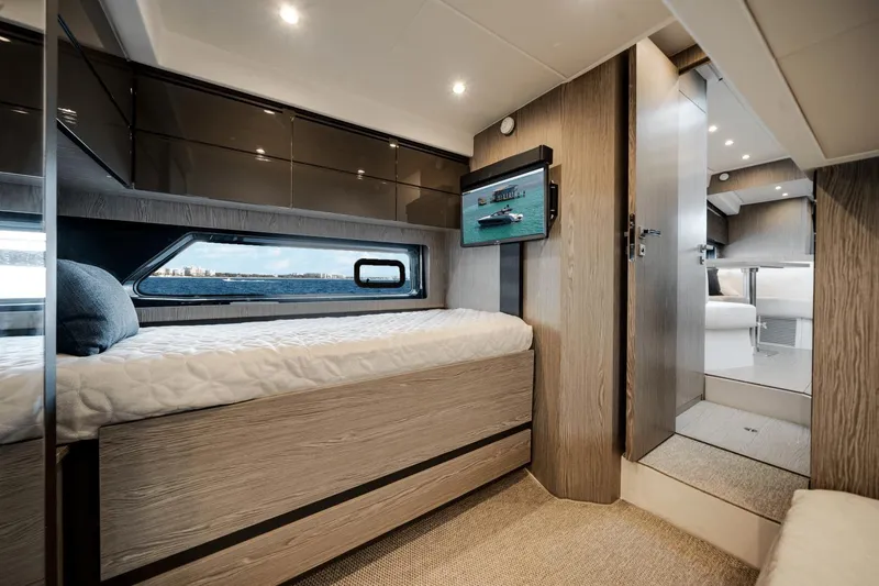 Punta Yacht Photos Pics 