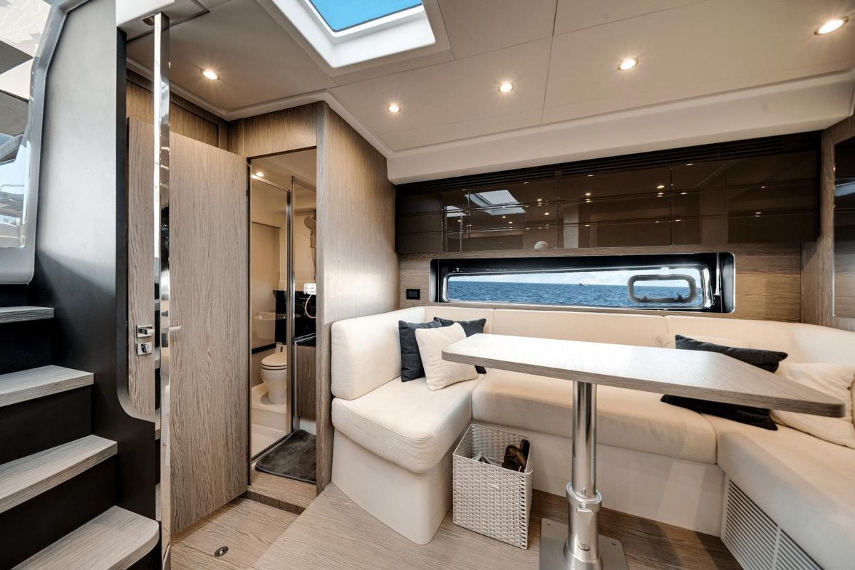 2024 Azimut 45 