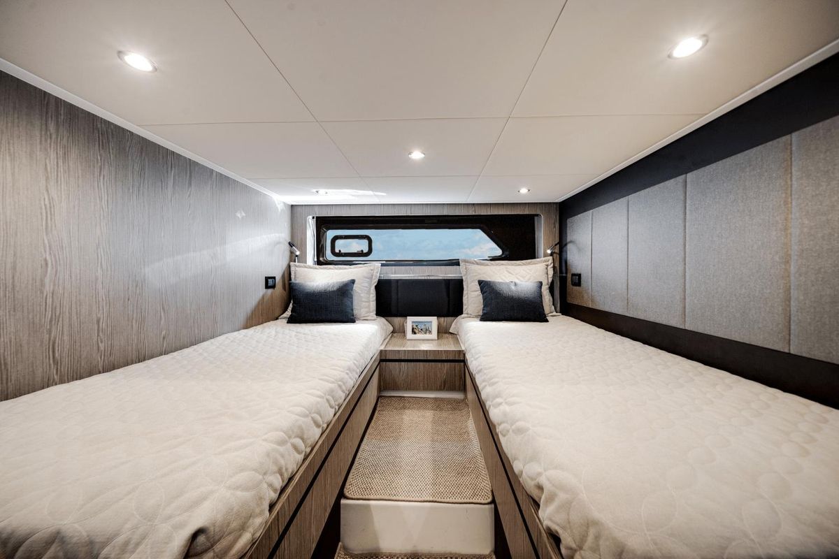 2024 Azimut 45 