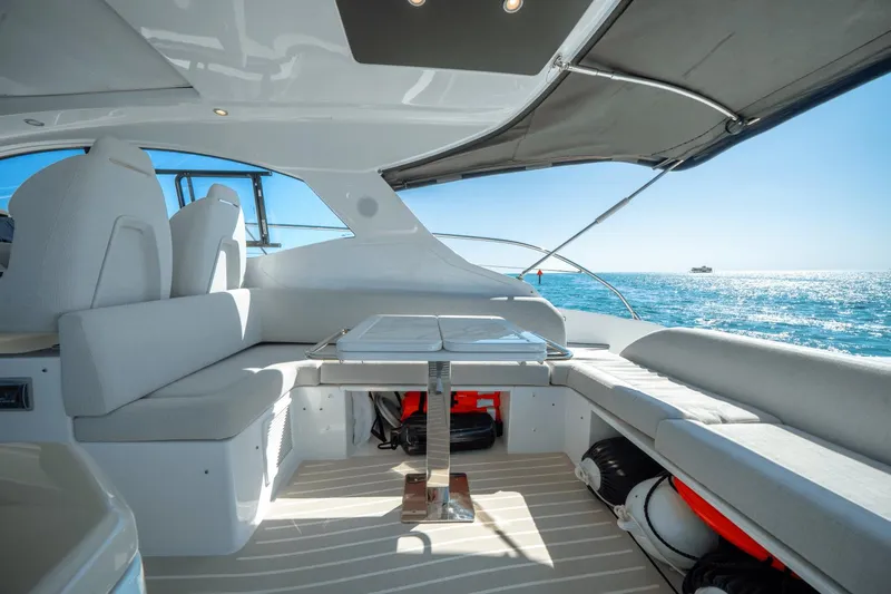 Punta Yacht Photos Pics 