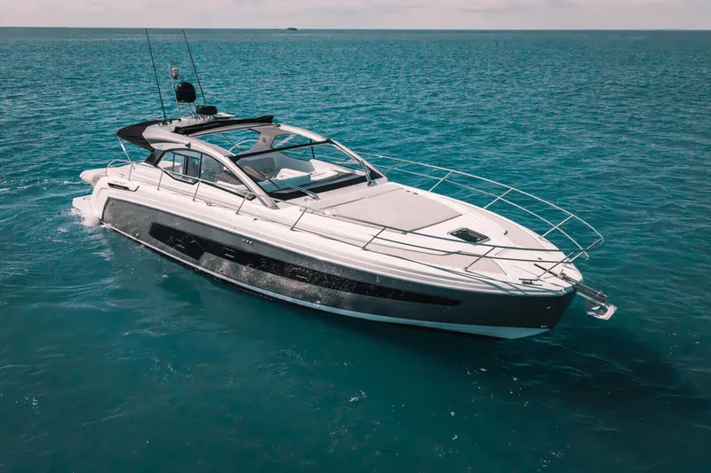 Punta Yacht Photos Pics 