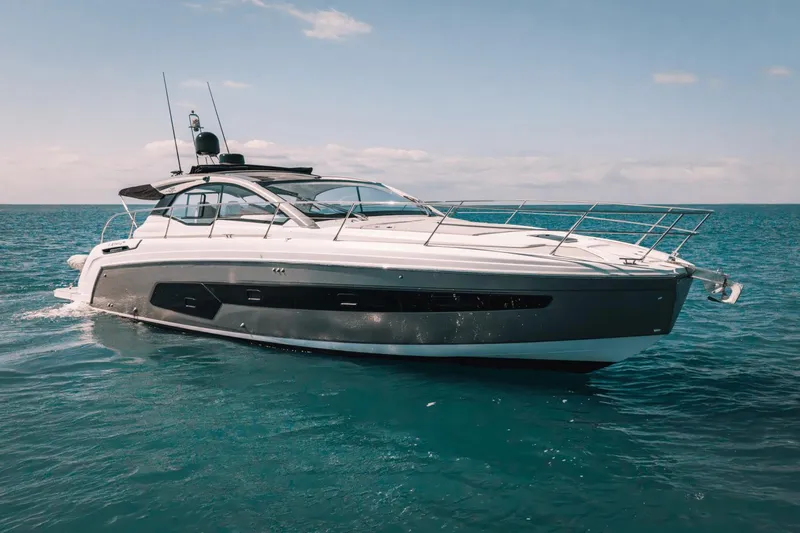 Punta Yacht Photos Pics 