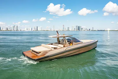 Wally Wallytender 48