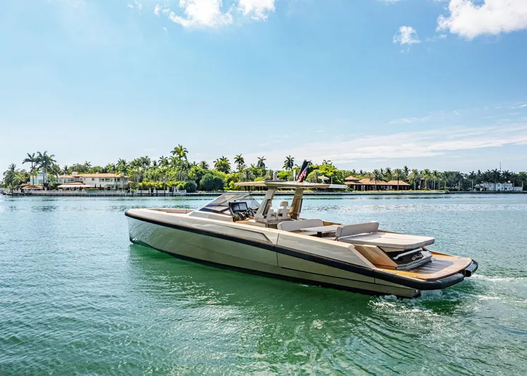 Tender Owl Yacht Photos Pics Port Aft Quarter