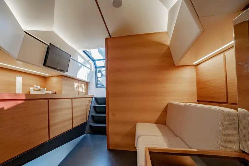 Tender Owl Yacht Photos Pics Belowdecks, Beautiful Minimalist Decor