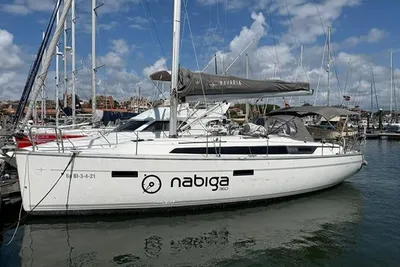 2021 Bavaria 37 Cruiser