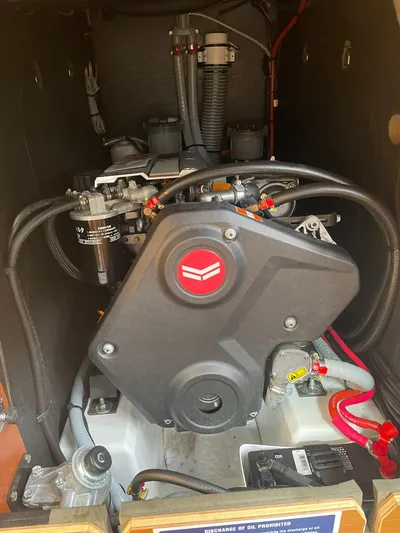 Shaz Yacht Photos Pics Engine compartment of 2020 Jeanneau Sun Odyssey 410 sailboat.