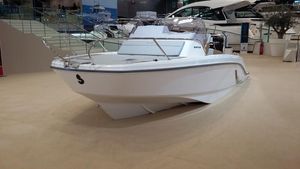 2023 Beneteau Flyer 6 Sundeck
