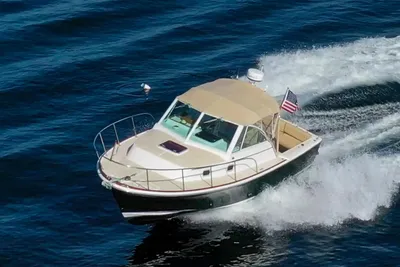 Hunt Yachts Surfhunter 29