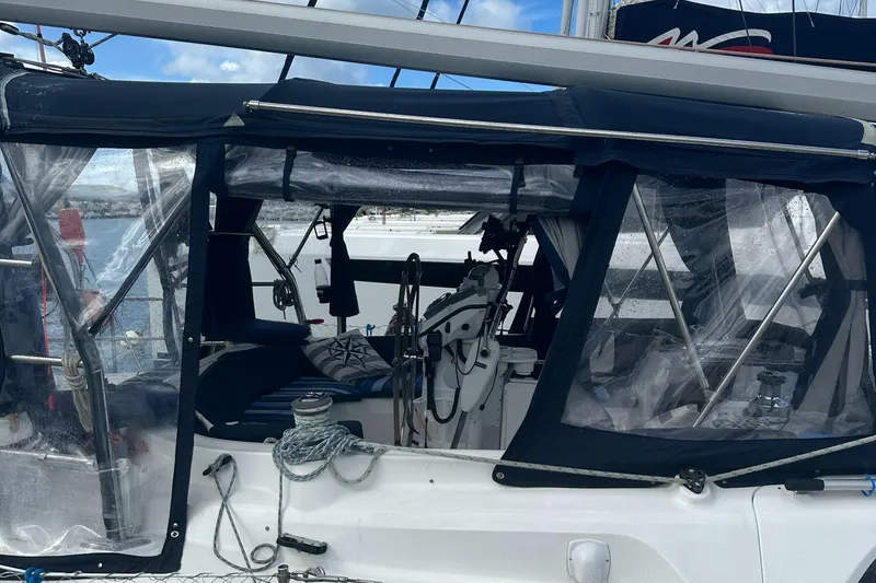 Talisa Yacht Photos Pics 