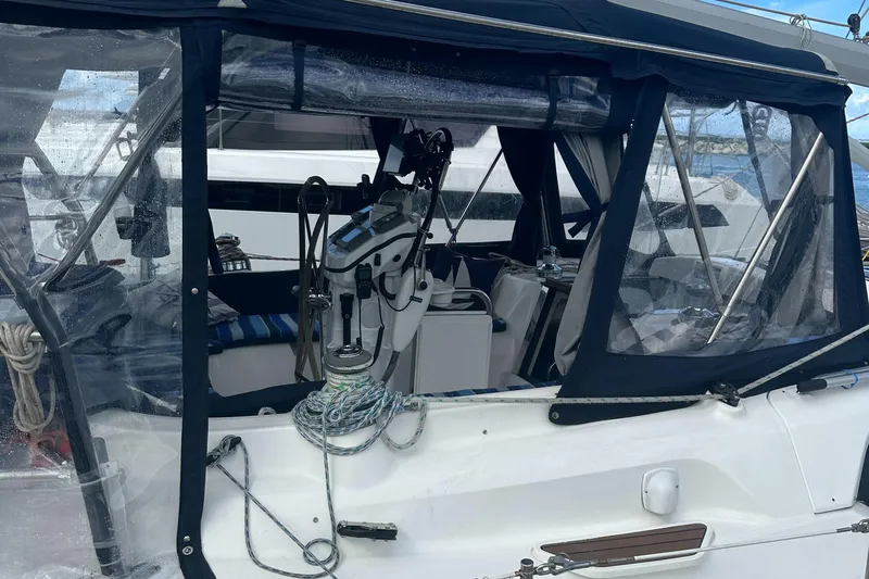 Talisa Yacht Photos Pics 