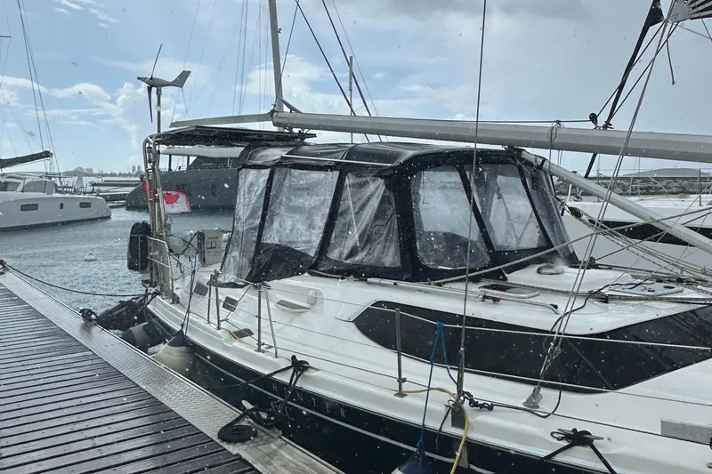 Talisa Yacht Photos Pics 