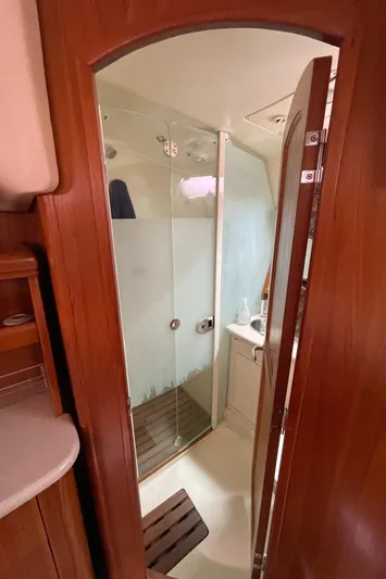 Talisa Yacht Photos Pics 