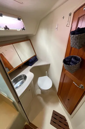 Talisa Yacht Photos Pics 