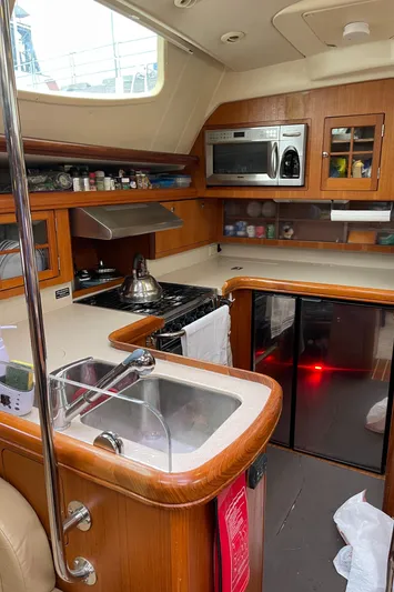 Talisa Yacht Photos Pics 