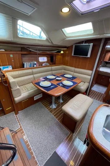 Talisa Yacht Photos Pics 