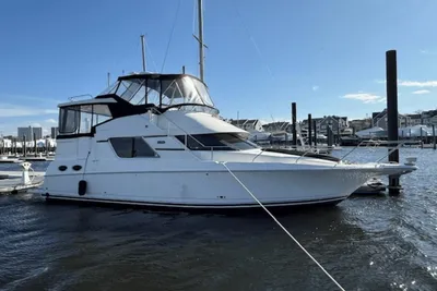 Silverton 392 Motor Yacht
