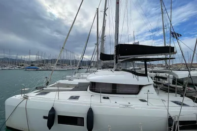 Lagoon 42