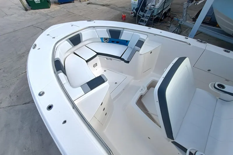 360-105 Yacht Photos Pics 2026 Robalo R360 Center Console boat interior with white seating and modern design.