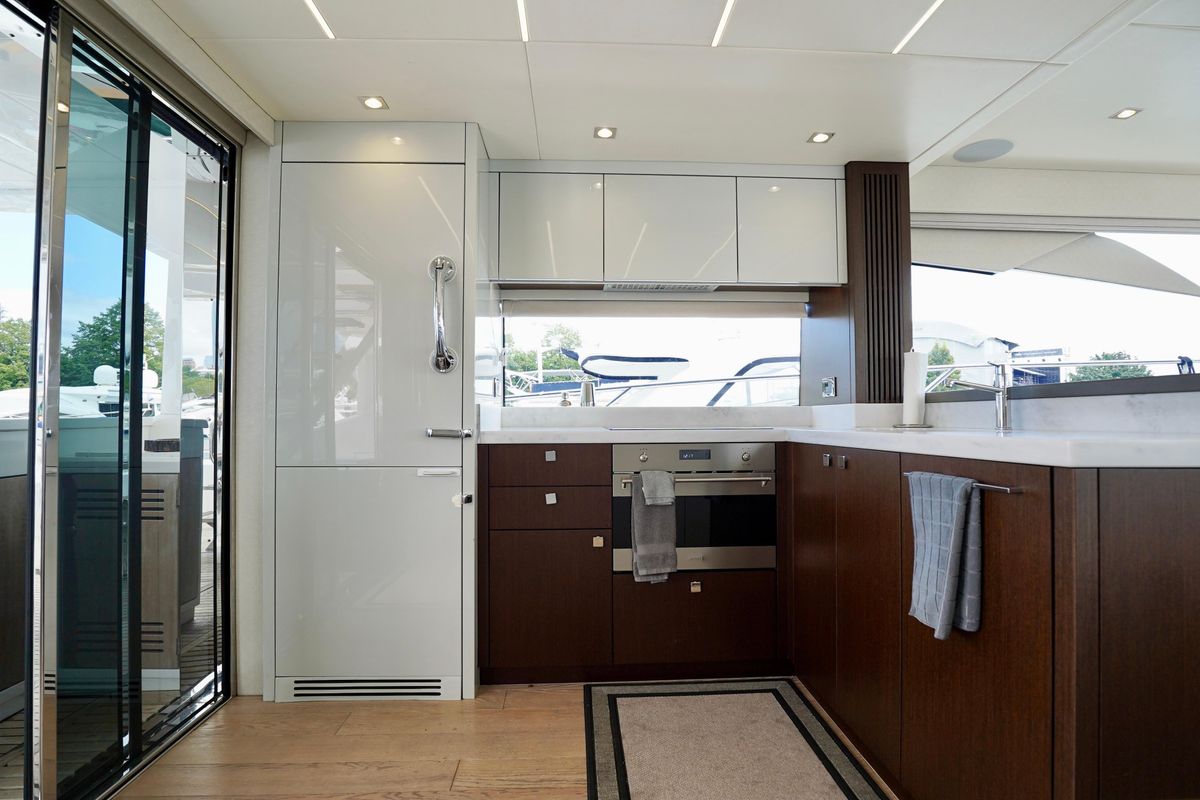 2019 Sunseeker 66 