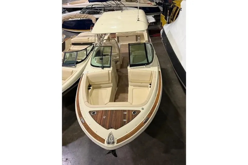  Yacht Photos Pics 2023 Chris-Craft Calypso 28 boat with elegant design and spacious seating.