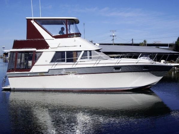 1987 Silverton 34 Sedan Bridge