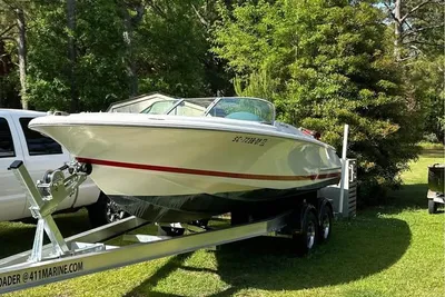 Chris-Craft Launch 22