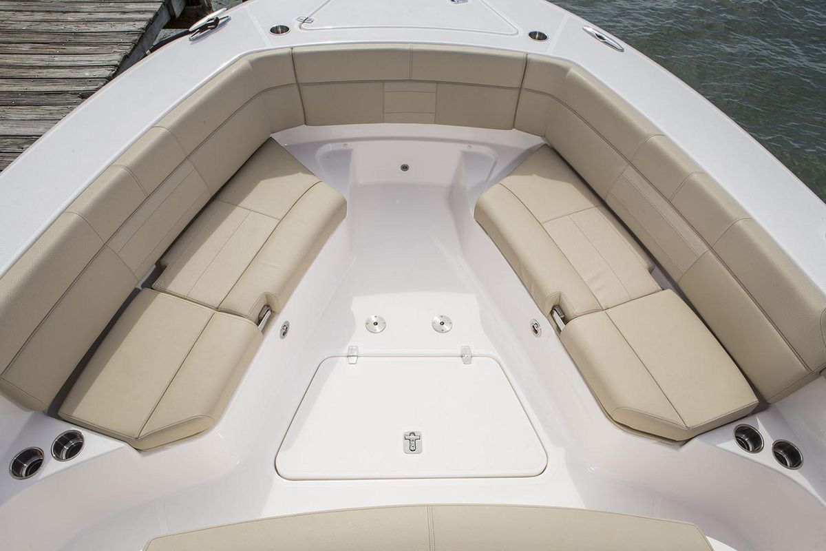 2019 Pursuit 42 
