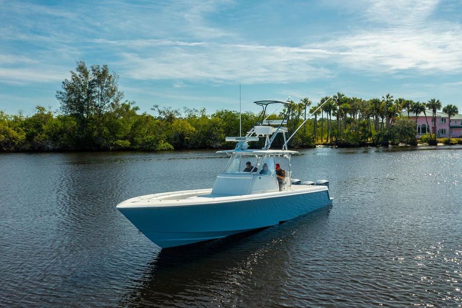 2019 Contender 39 Fisharound
