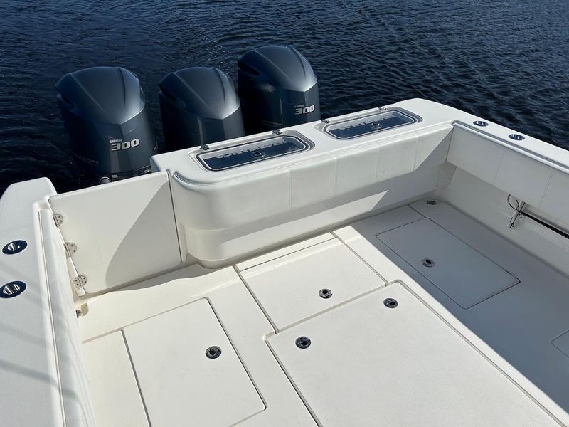 2019 Contender 39 Fisharound