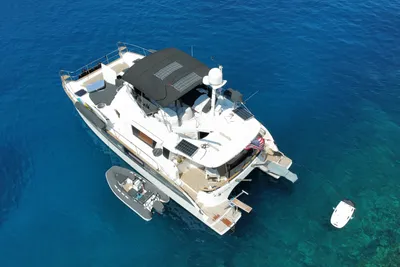 Fountaine Pajot Cumberland 46