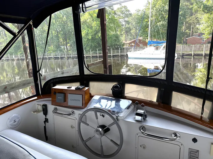 Winds Of Change Yacht Photos Pics Upper Helm