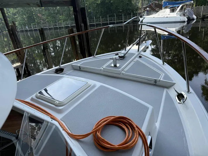 Winds Of Change Yacht Photos Pics Foredeck