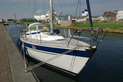 1980 Hallberg-Rassy 352