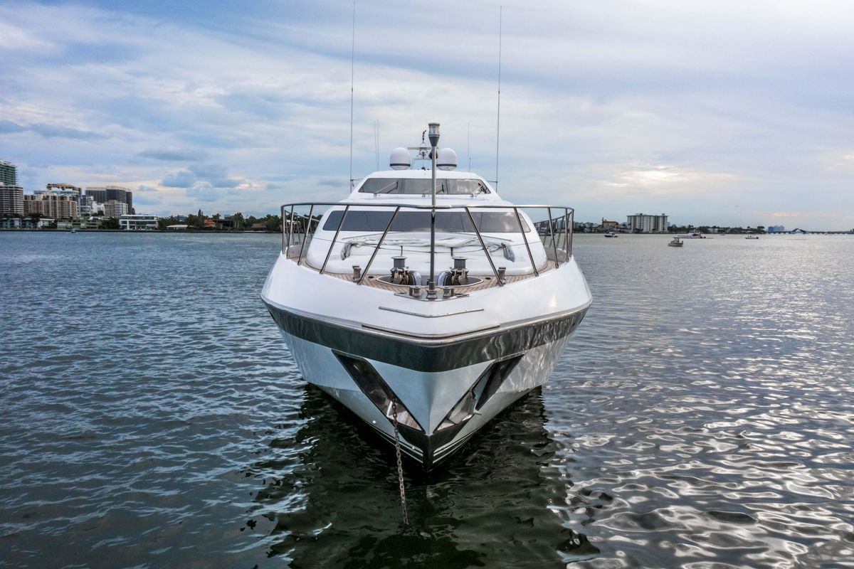 2007 Mangusta 103 