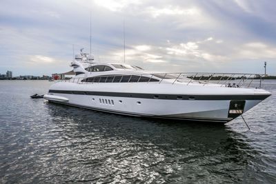 Yacht