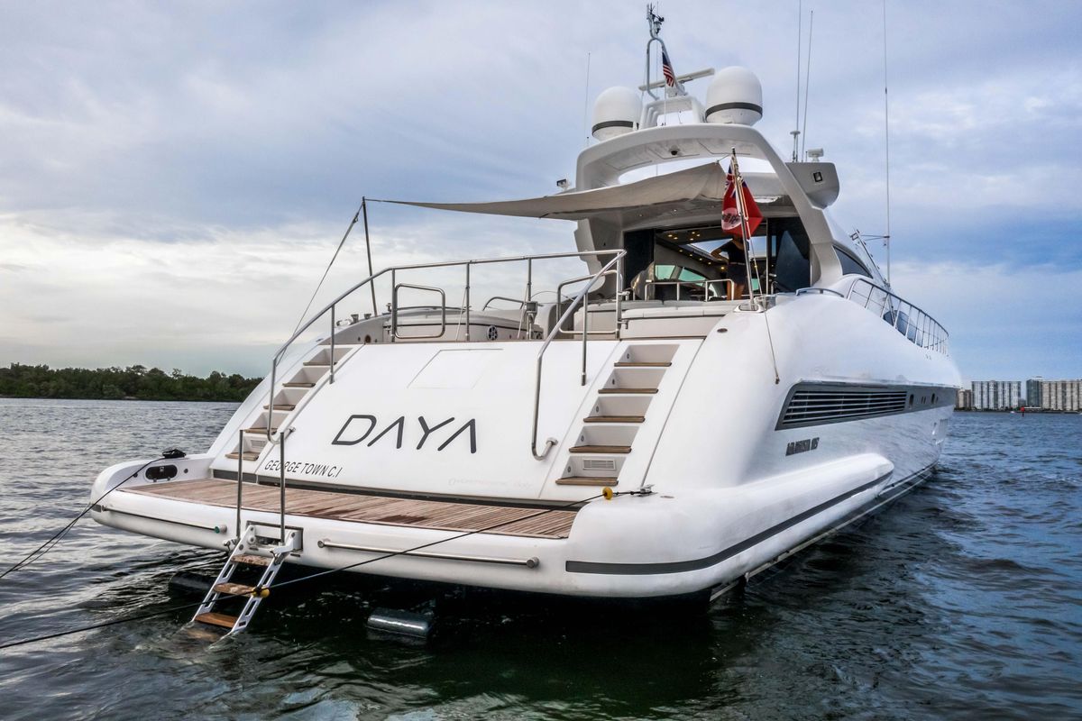 2007 Mangusta 103 