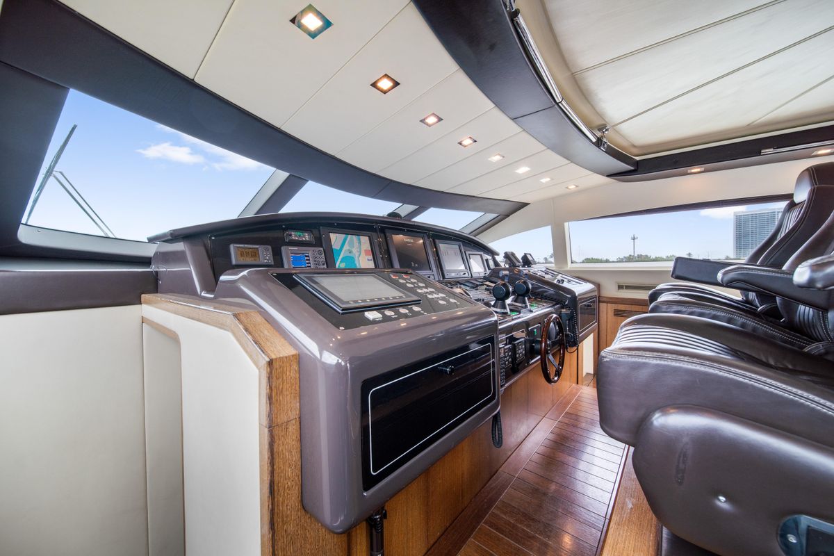 2007 Mangusta 103 