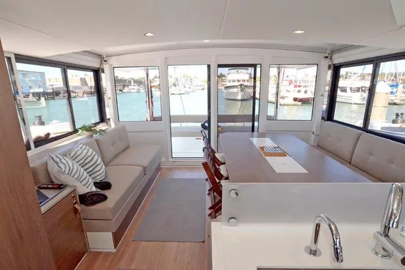 Neve Yacht Photos Pics 