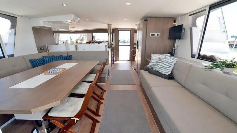 Neve Yacht Photos Pics 