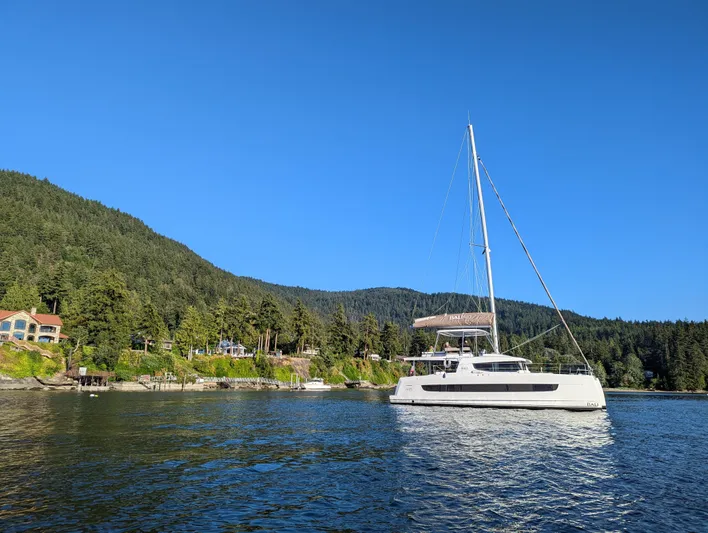 Neve Yacht Photos Pics 