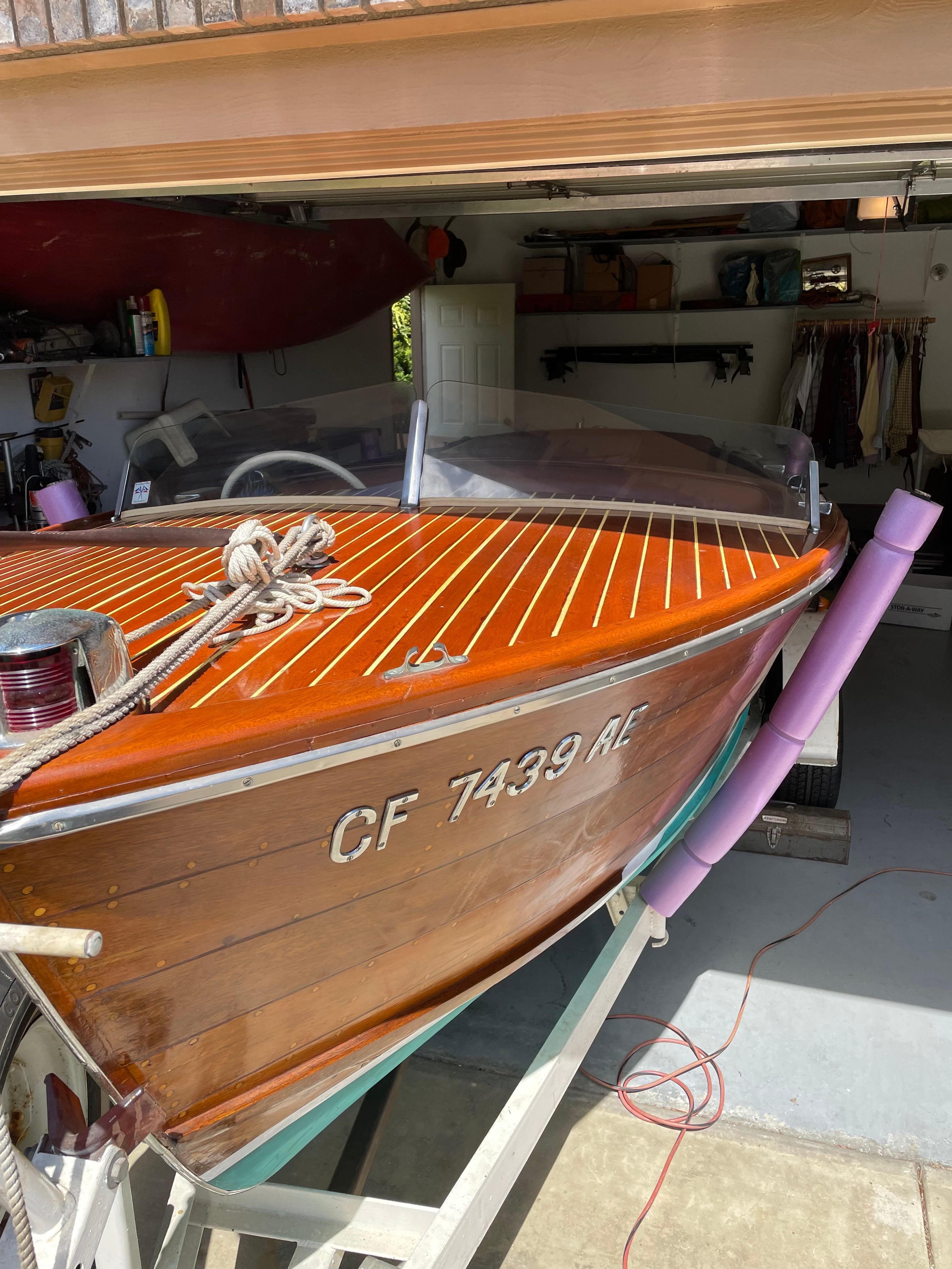 1955 Chris-Craft Holiday Antique and Classic for sale - YachtWorld