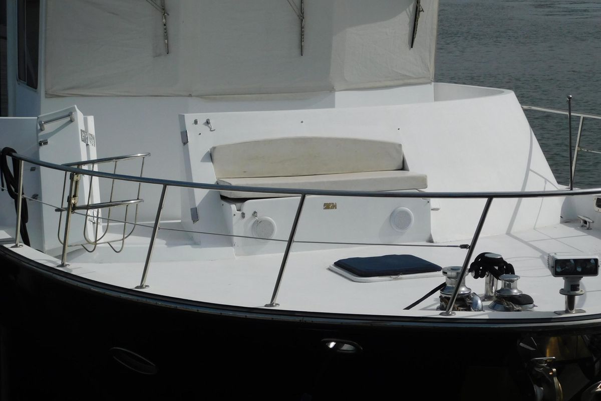 2001 Jefferson 57 